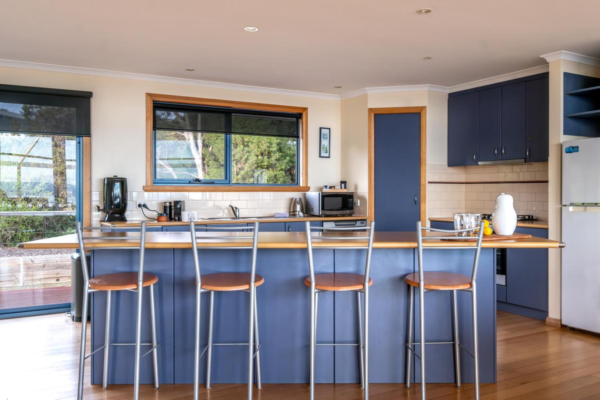 Waterline Holiday Home Coles Bay Exterior photo