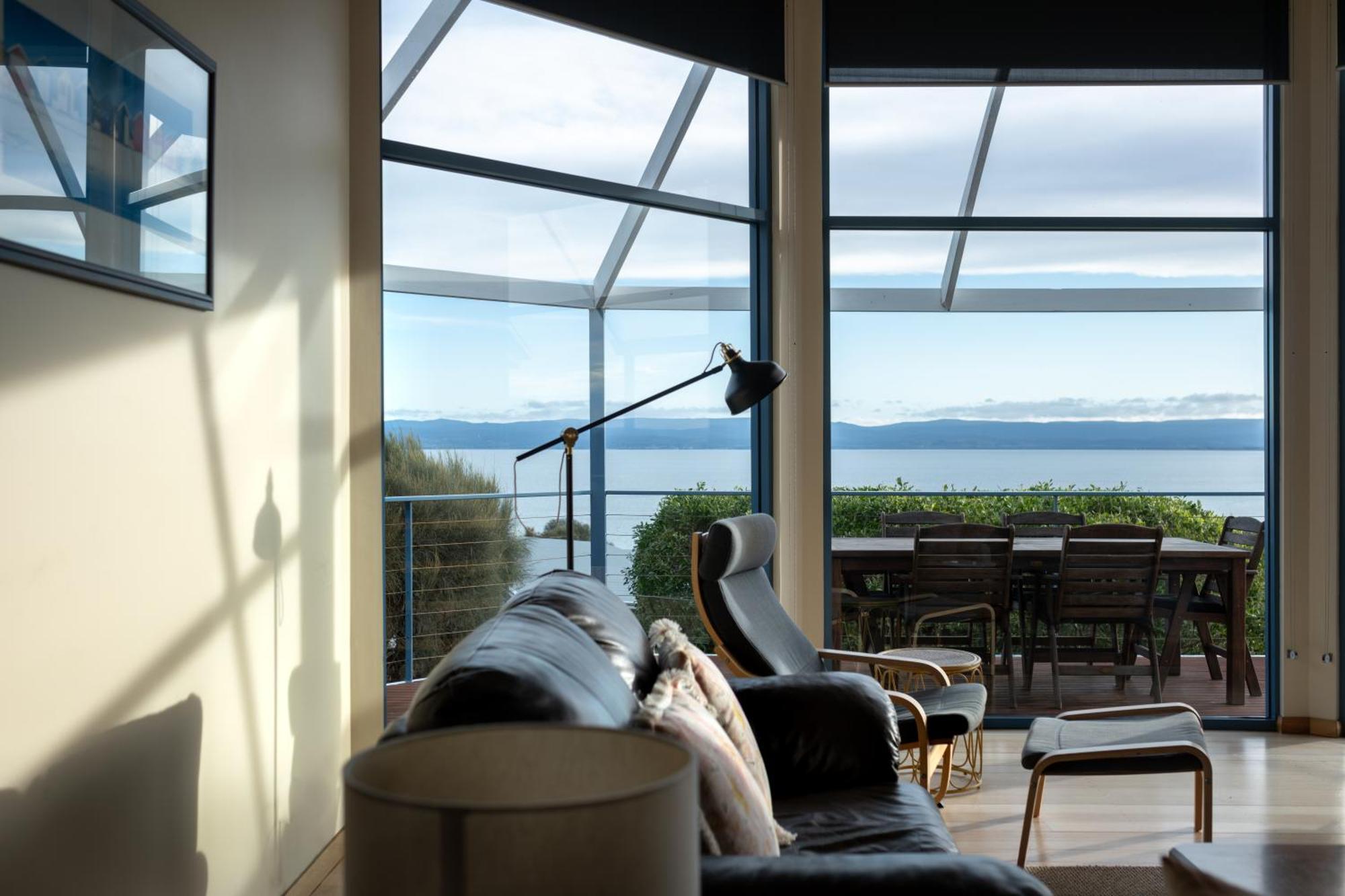 Waterline Holiday Home Coles Bay Exterior photo